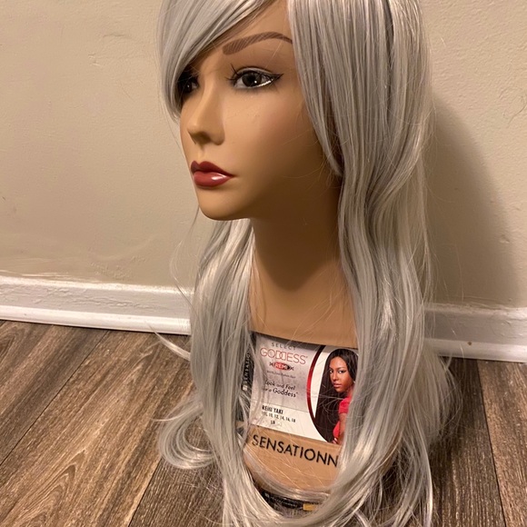 Gray curled wavy 27inch wig - Picture 3 of 8